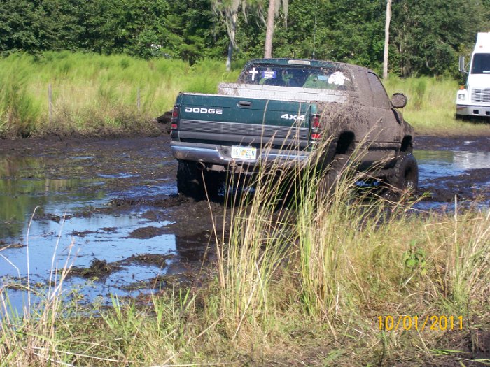 2011-Oct-01 HGR4X4 Cookout 108